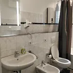 Aparthouse Graf-adolf Apartment *
